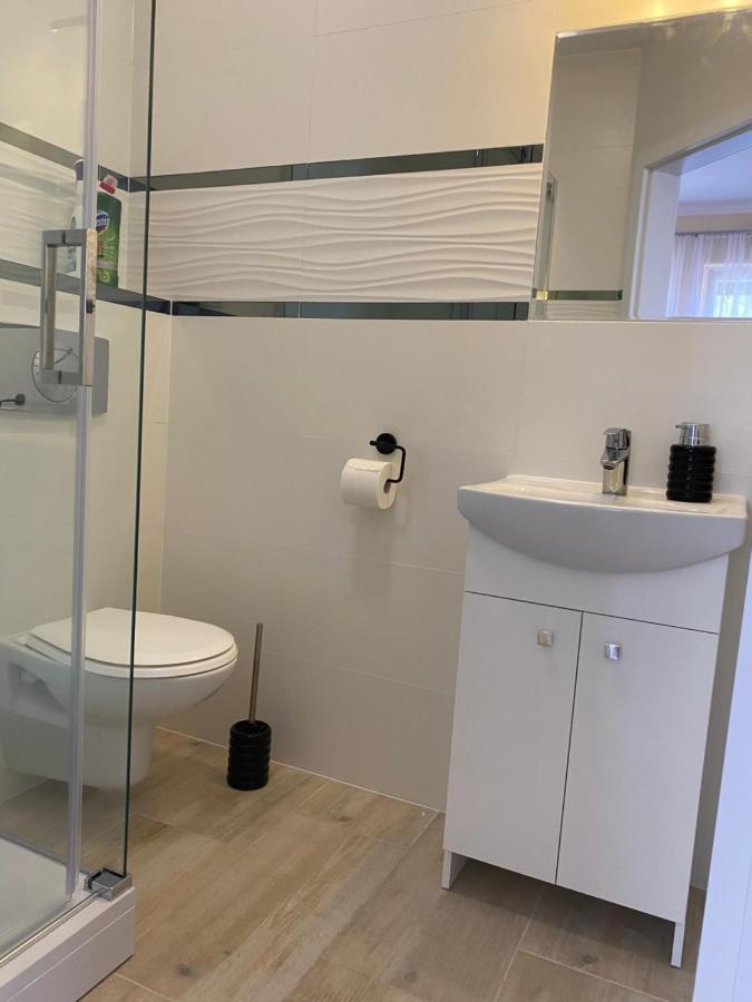 Pokoje Goscinne Nad Zalewem Swim Spa Międzywodzie Buitenkant foto