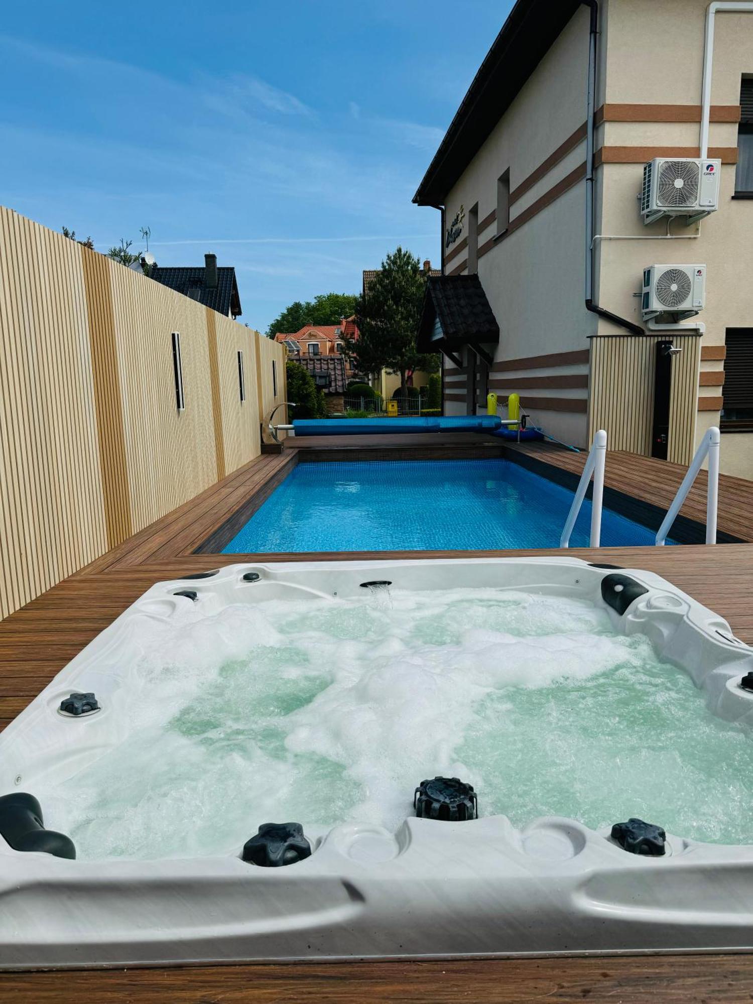 Pokoje Goscinne Nad Zalewem Swim Spa Międzywodzie Buitenkant foto